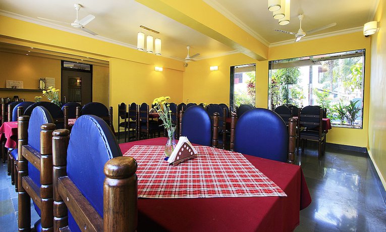 Imagen del bar/restaurante del Hotel Gopika International. Foto 3