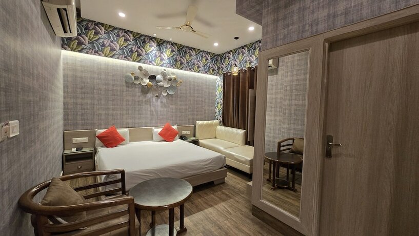 Imagen de la habitación del Hotel Gopinath The Grand. Foto 15