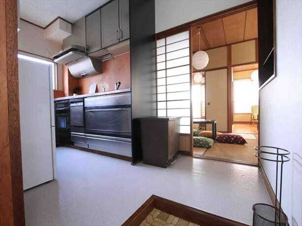Imagen general del Hotel Goraku Shinfukae. Foto 4