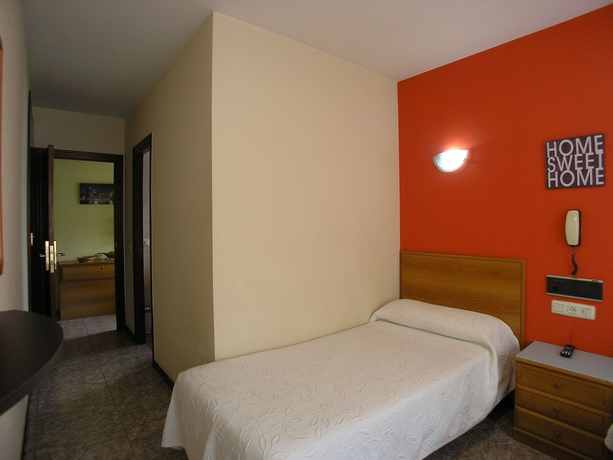 Imagen de la habitación del Hotel Gorbea. Foto 7