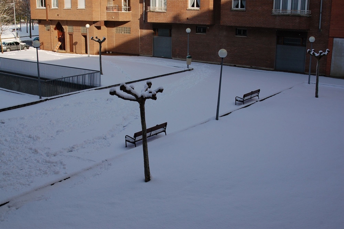 Imagen de los exteriores del Hotel Gorbea, Vitoria. Foto 9