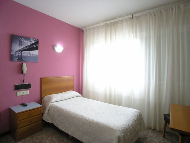 Imagen de la habitación del Hotel Gorbea, Vitoria. Foto 5