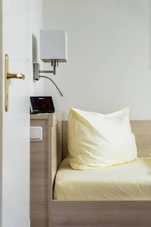 Imagen de la habitación del Hotel Gorch Fock. Foto 8