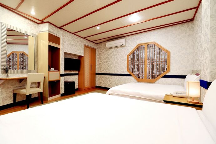 Imagen de la habitación del Hotel Gorgeous Hot Spring Resort. Foto 34