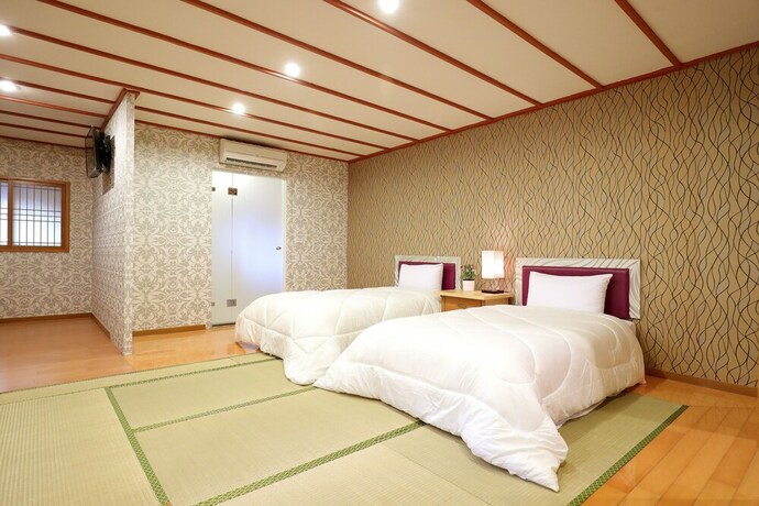 Imagen de la habitación del Hotel Gorgeous Hot Spring Resort. Foto 35
