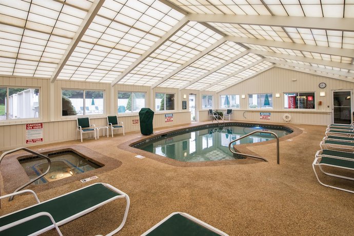 Imagen de la piscina del Hotel Gorges Grant. Foto 18