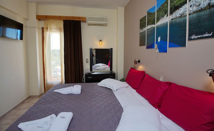 Imagen de la habitación del Hotel Gorgona, Al&oacute;nnisos. Foto 5