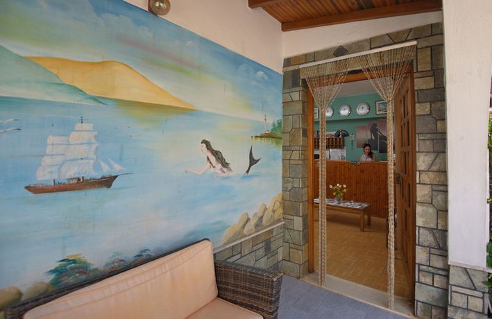 Imagen de los interiores del Hotel Gorgona, Al&oacute;nnisos. Foto 17