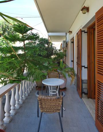 Imagen de la habitación del Hotel Gorgona, Al&oacute;nnisos. Foto 11