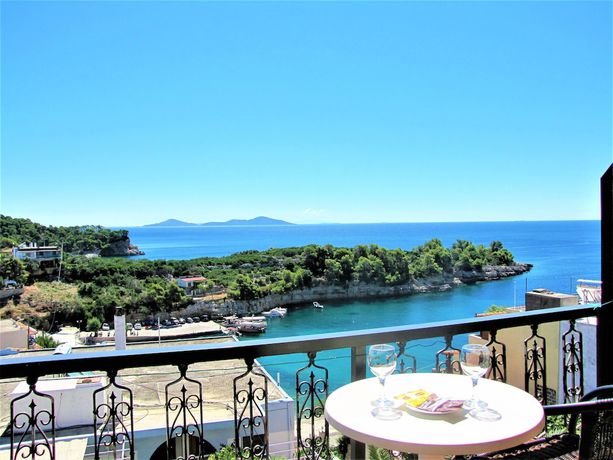 Imagen de la habitación del Hotel Gorgona, Al&oacute;nnisos. Foto 12