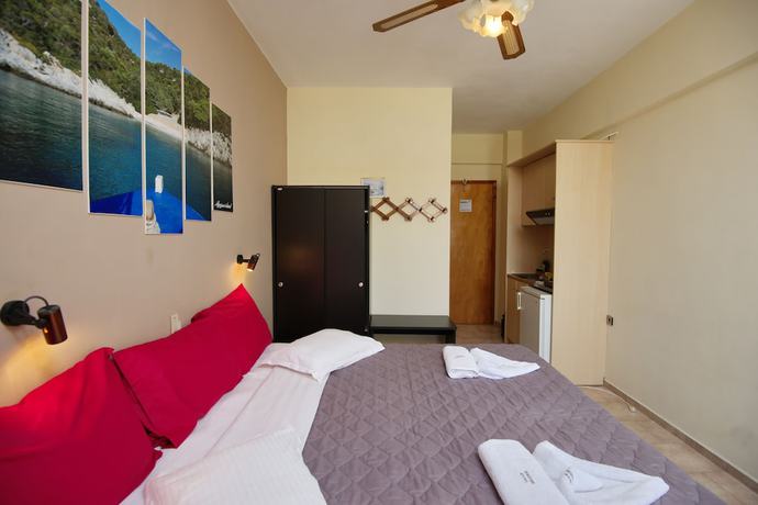 Imagen de la habitación del Hotel Gorgona, Al&oacute;nnisos. Foto 14
