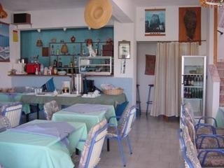 Imagen del bar/restaurante del Hotel Gorgona, Patitiri. Foto 5