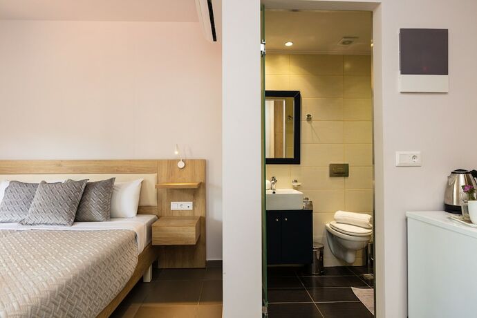 Imagen general del Hotel Gorgona, Vlychada. Foto 5