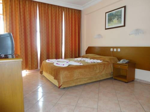 Imagen de la habitación del Hotel Gorgulu Kleopatra Beach. Foto 15