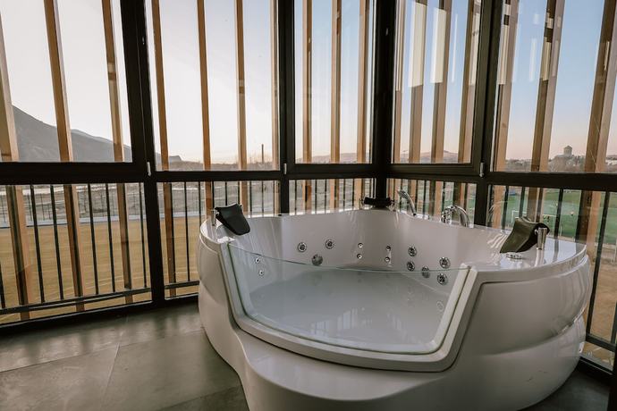 Imagen de la habitación del Hotel Gori Inn. Foto 11