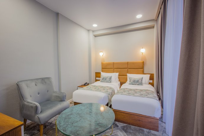 Imagen de la habitación del Hotel Gori Inn. Foto 15