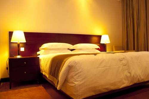 Imagen de la habitación del Hotel Gorillas Golf. Foto 2