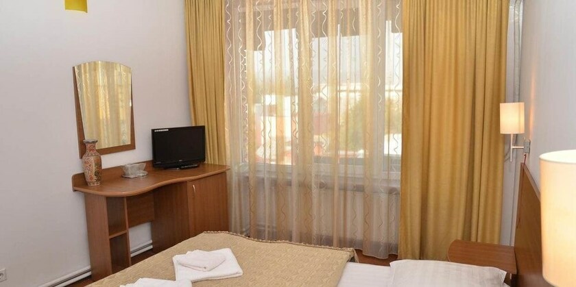 Imagen de la habitación del Hotel Gorj. Foto 16