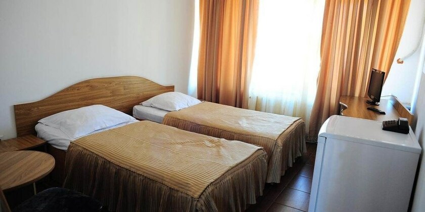 Imagen de la habitación del Hotel Gorj. Foto 37