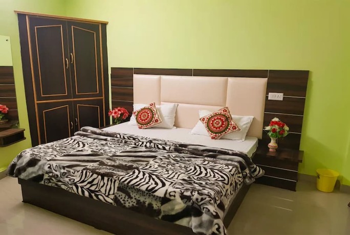 Imagen de la habitación del Hotel Goroomgo Amar Dalhousie. Foto 8