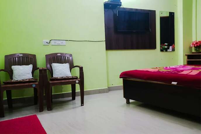 Imagen de la habitación del Hotel Goroomgo Amar Dalhousie. Foto 9