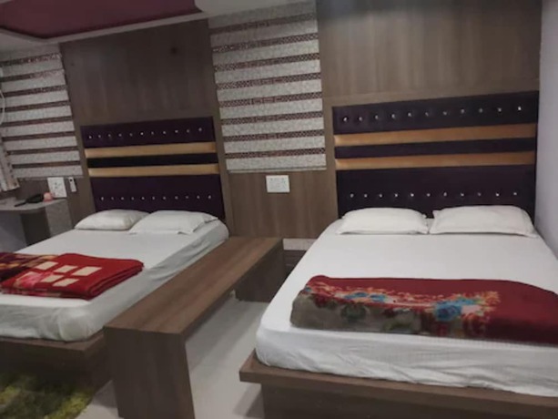 Imagen de la habitación del Hotel Goroomgo Apana Keshari Lodge Bhilai. Foto 5