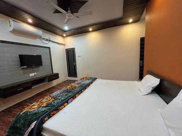 Imagen de la habitación del Hotel Goroomgo Banaras Residency Varanasi. Foto 12