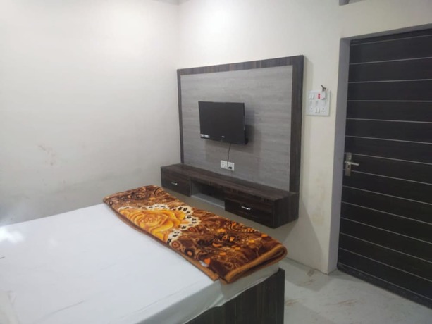 Imagen de la habitación del Hotel Goroomgo Banaras Residency Varanasi. Foto 13