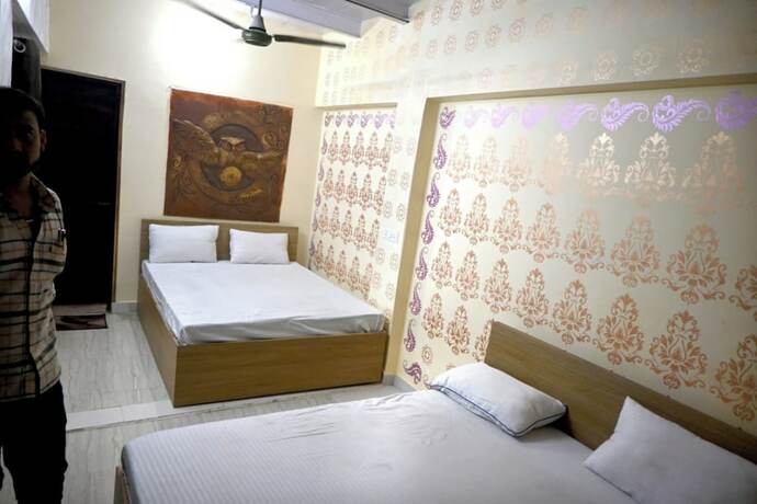Imagen de la habitación del Hotel Goroomgo Bhagwaan Das Varanasi. Foto 13