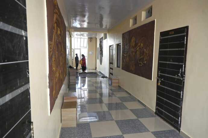 Imagen general del Hotel Goroomgo Bhagwaan Das Varanasi. Foto 2