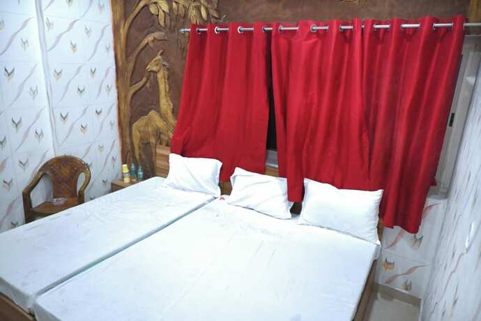 Imagen de la habitación del Hotel Goroomgo Bhagwaan Das Varanasi. Foto 18