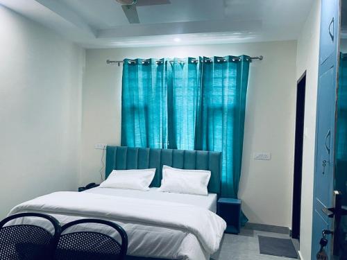 Imagen general del Hotel Goroomgo Bhanu Palace Rudraprayag - Excellent Customer service - Lift And Parking Facilities -. Foto 5