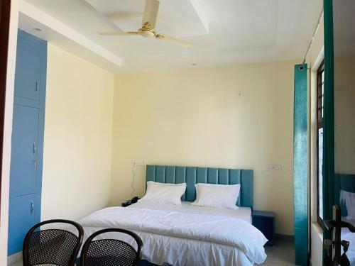 Imagen de la habitación del Hotel Goroomgo Bhanu Palace Rudraprayag - Excellent Customer service - Lift And Parking Facilities -. Foto 19