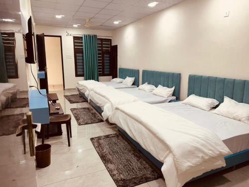 Imagen general del Hotel Goroomgo Bhanu Palace Rudraprayag - Excellent Customer service - Lift And Parking Facilities -. Foto 8