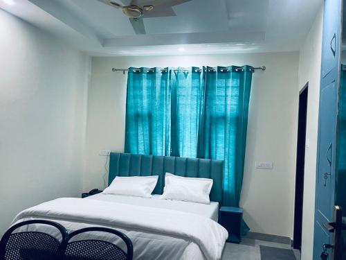 Imagen general del Hotel Goroomgo Bhanu Palace Rudraprayag - Excellent Customer service - Lift And Parking Facilities -. Foto 10