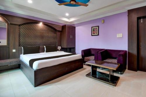Imagen de la habitación del Hotel Goroomgo Blue Royal Bhubaneswar. Foto 17