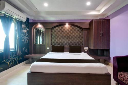 Imagen de la habitación del Hotel Goroomgo Blue Royal Bhubaneswar. Foto 19