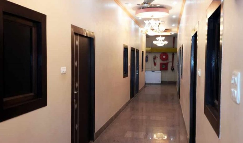 Imagen general del Hotel Goroomgo Brij Raj Guest House Mathura. Foto 1