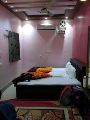 Imagen general del Hotel Goroomgo Brij Raj Guest House Mathura. Foto 2
