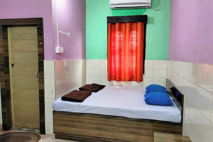 Imagen de la habitación del Hotel Goroomgo Central Guest House Agartala. Foto 12