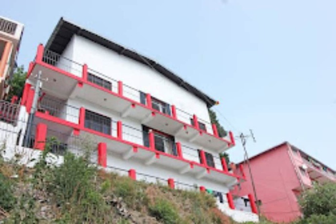 Imagen general del Hotel Goroomgo Chinar Lake View Nainital. Foto 2