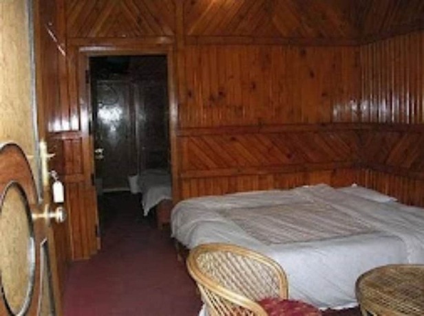 Imagen de la habitación del Hotel Goroomgo Deluxe Ankur Lake View Nainital. Foto 14