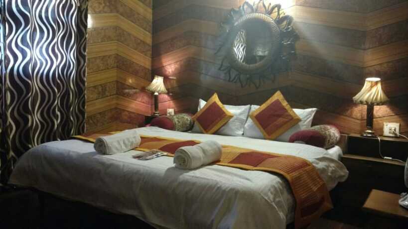 Imagen general del Hotel Goroomgo Deluxe Ankur Lake View Nainital. Foto 7
