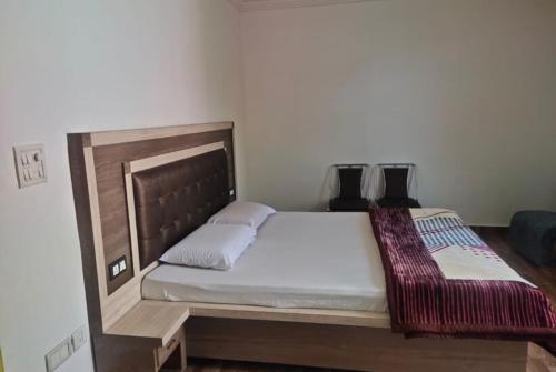 Imagen general del Hotel Goroomgo Dolphin Dalhousie-Near shakti peeth chamunda Devi temple. Foto 4