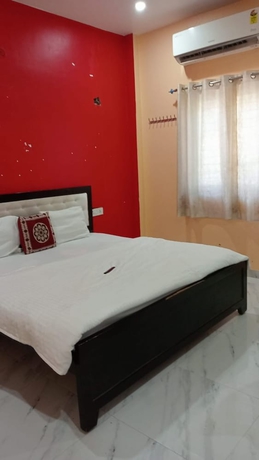 Imagen de la habitación del Hotel Goroomgo Four Season Varanasi. Foto 8