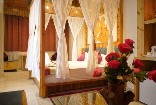 Imagen general del Hotel Goroomgo Gandhi\'s Paradise Dharamshala. Foto 7