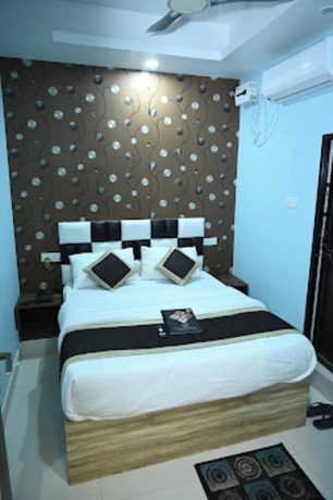 Imagen general del Hotel Goroomgo Glance Inn Patna. Foto 2