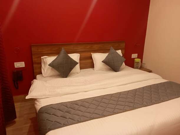 Imagen general del Hotel Goroomgo Gp Mall Road Nainital. Foto 10