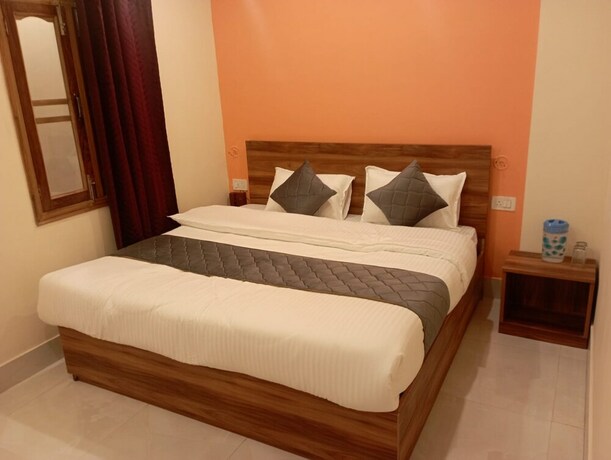 Imagen de la habitación del Hotel Goroomgo Gp Mall Road Nainital. Foto 19