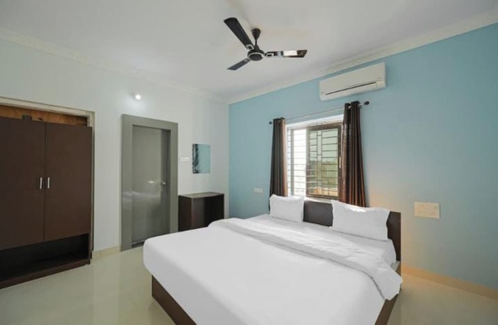 Imagen de la habitación del Hotel Goroomgo Grace Premium Bhubaneswar. Foto 17